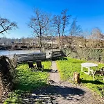 Дом отдыха Riverside Surrounded By Nature For Two *