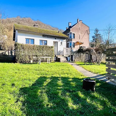 Dom wakacyjny Riverside Surrounded By Nature For Two Esneux