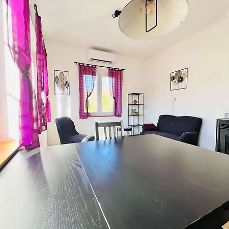 Riverside Surrounded By Nature For Two