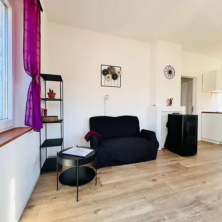 Riverside Surrounded By Nature For Two