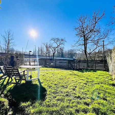 Riverside Surrounded By Nature For Two